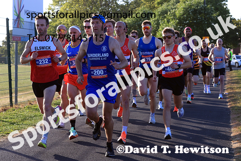The 2025 Clive Cookson 10k Road Race, Monkseaton, near Whitley Bay. Photo: David T. Hewitson/Sports for All Pics
